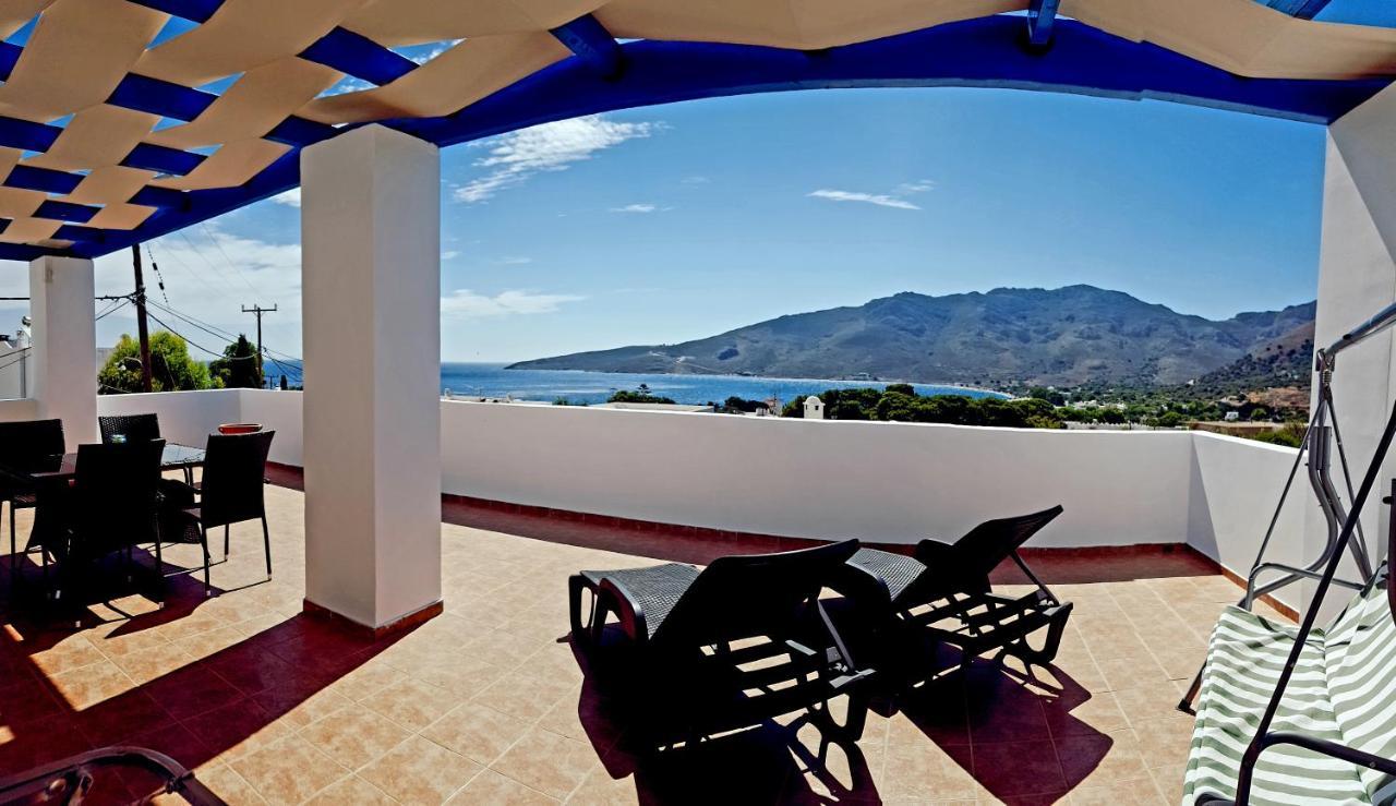 Zafeiris Apartments Livadia  Eksteriør bilde