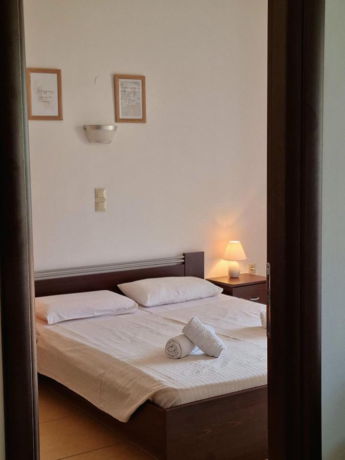 Zafeiris Apartments Livadia  Eksteriør bilde